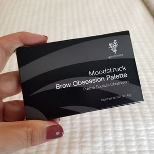 Younique Brow Palette in Blonde